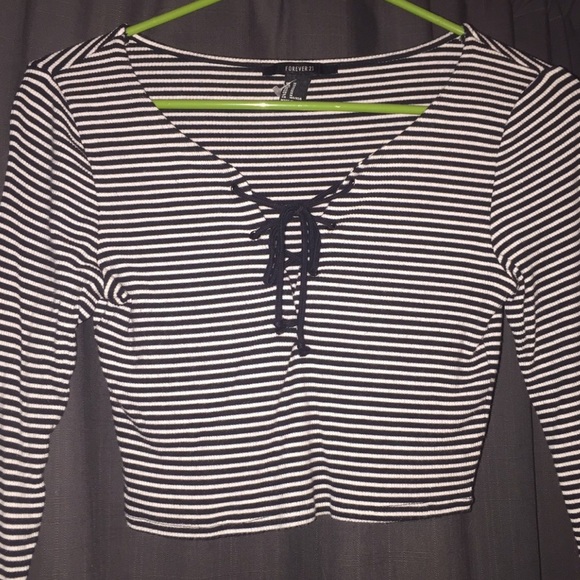 Forever 21 Tops - Forever 21 black and white striped top Forever 21 Tops - Forever 21 black and white striped top